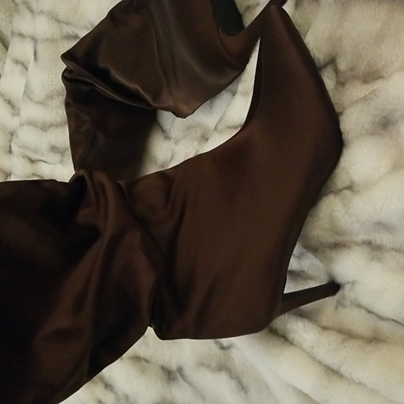 Azalea wang Brand new boots with original boxing comes with extra taps - Picture 3 of 7